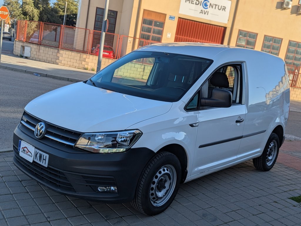 MIDCar coches ocasión Madrid Volkswagen Caddy Profesional Furgón 1.4 TGI 81kW BM 110Cv, Etiqueta medioambiental Eco IVA y Garantía Inc
