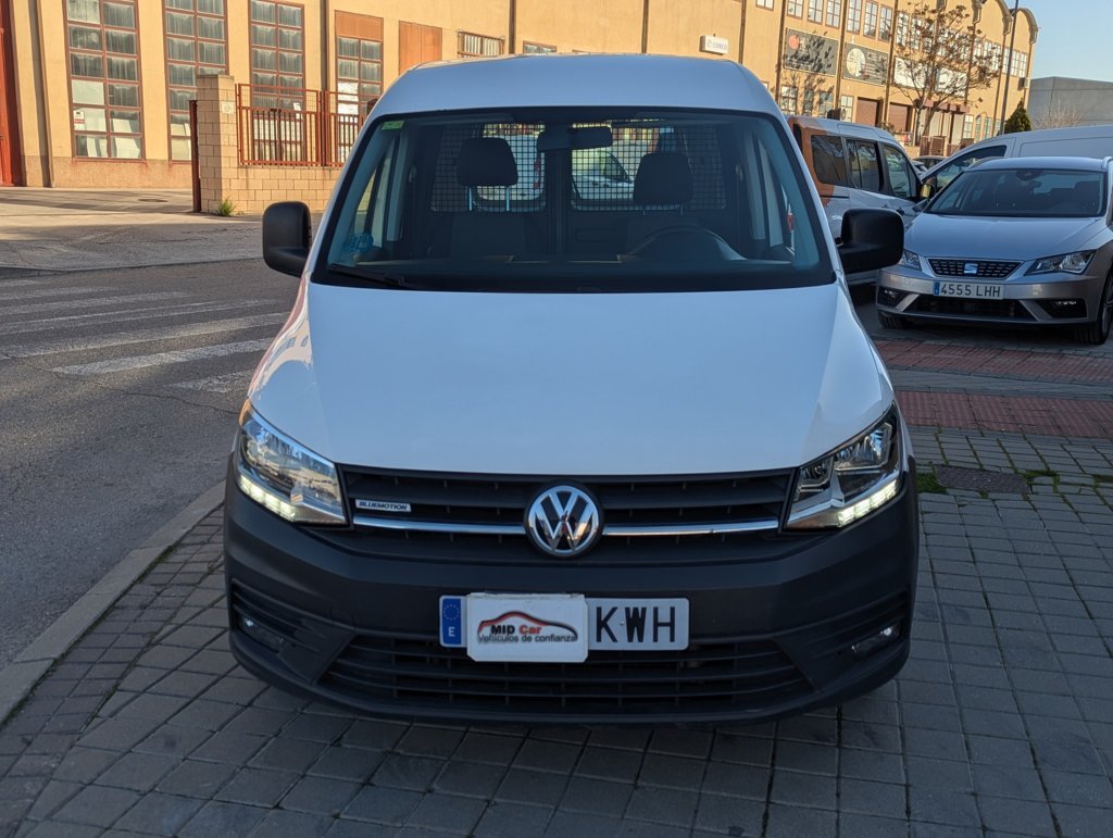 MIDCar coches ocasión Madrid Volkswagen Caddy Profesional Furgón 1.4 TGI 81kW BM 110Cv, Etiqueta medioambiental Eco IVA y Garantía Inc