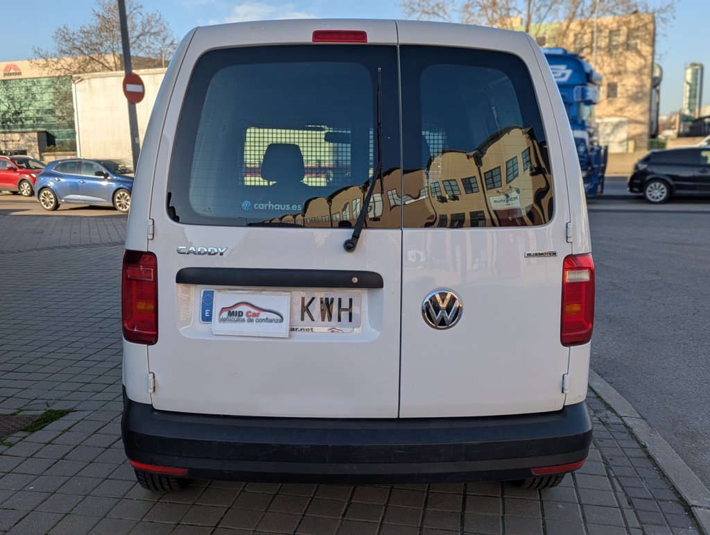 MIDCar coches ocasión Madrid Volkswagen Caddy Profesional Furgón 1.4 TGI 81kW BM 110Cv, Etiqueta medioambiental Eco IVA y Garantía Inc
