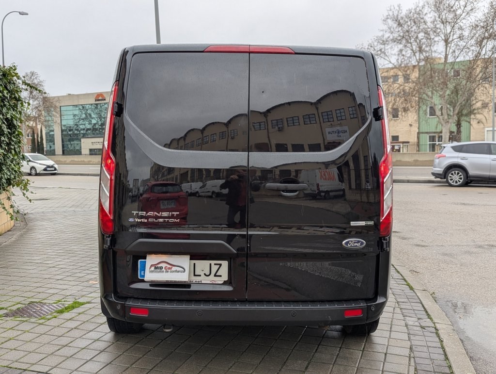 MIDCar coches ocasión Madrid Ford Transit Custom Van Dobl 2.0 TDCI 96kW 300 L2 MHEV Trend 4 Puertas Etiqueta ECO 6 Plazas