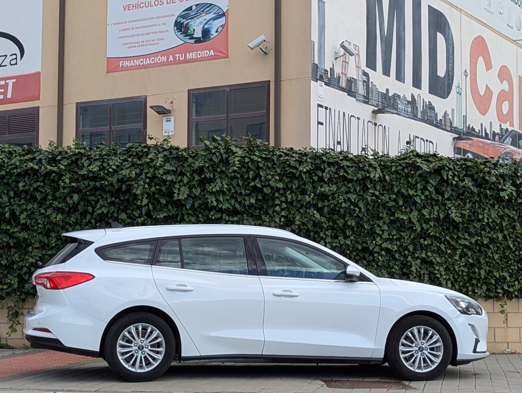 MIDCar coches ocasión Madrid Ford Focus SB  Titanium 1.5EcoBlue 120Cv 6Velocidade Etiqueta C Nacional IVa y Garantía