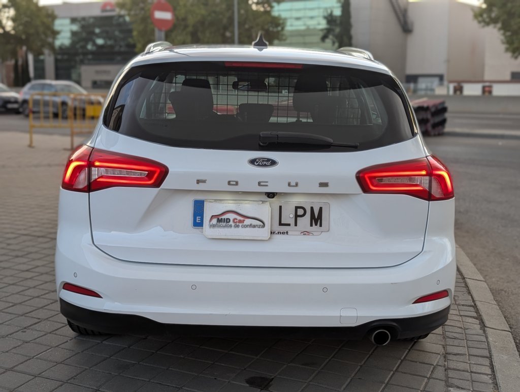 MIDCar coches ocasión Madrid Ford Focus SB  Titanium 1.5EcoBlue 120Cv 6Velocidade Etiqueta C Nacional IVa y Garantía