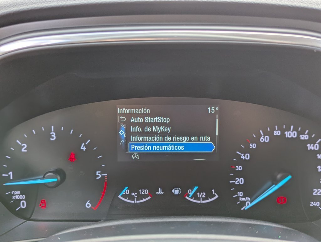 MIDCar coches ocasión Madrid Ford Focus SB  Titanium 1.5EcoBlue 120Cv 6Velocidade Etiqueta C Nacional IVa y Garantía