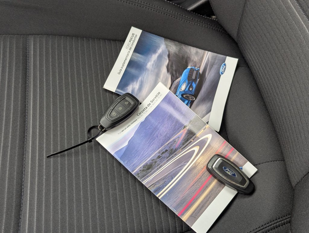 MIDCar coches ocasión Madrid Ford Focus SB  Titanium 1.5EcoBlue 120Cv 6Velocidade Etiqueta C Nacional IVa y Garantía