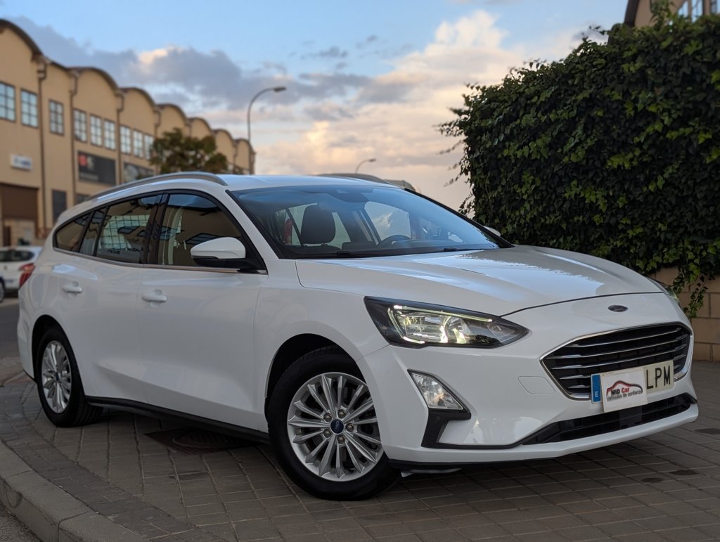 MIDCar coches ocasión Madrid Ford Focus SB  Titanium 1.5EcoBlue 120Cv 6Velocidade Etiqueta C Nacional IVa y Garantía