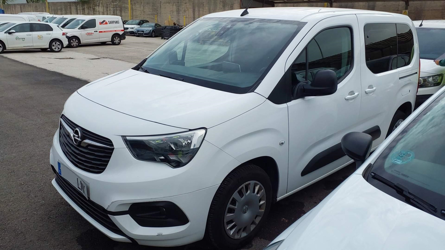 MIDCar coches ocasión Madrid Opel Combo 1.5Td S7S Edition Plus L 100Cv IVA y Garantia Inc Etiqueta C Nacional