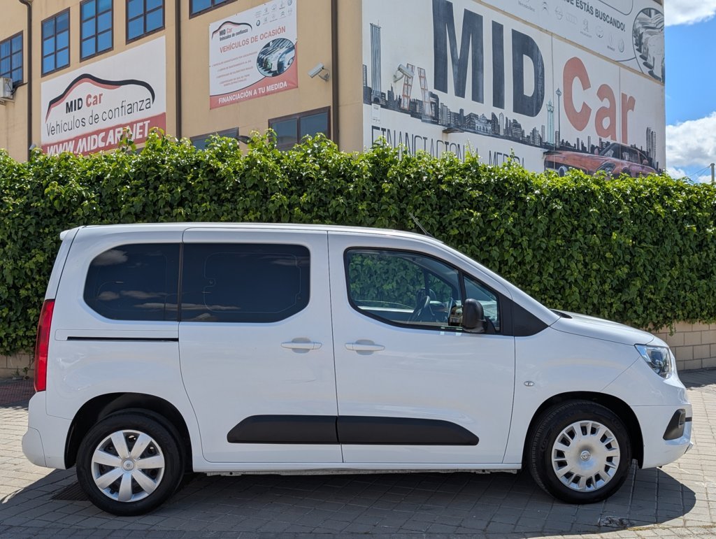 MIDCar coches ocasión Madrid Opel Combo 1.5Td S7S Edition Plus L 100Cv IVA y Garantia Inc Etiqueta C Nacional