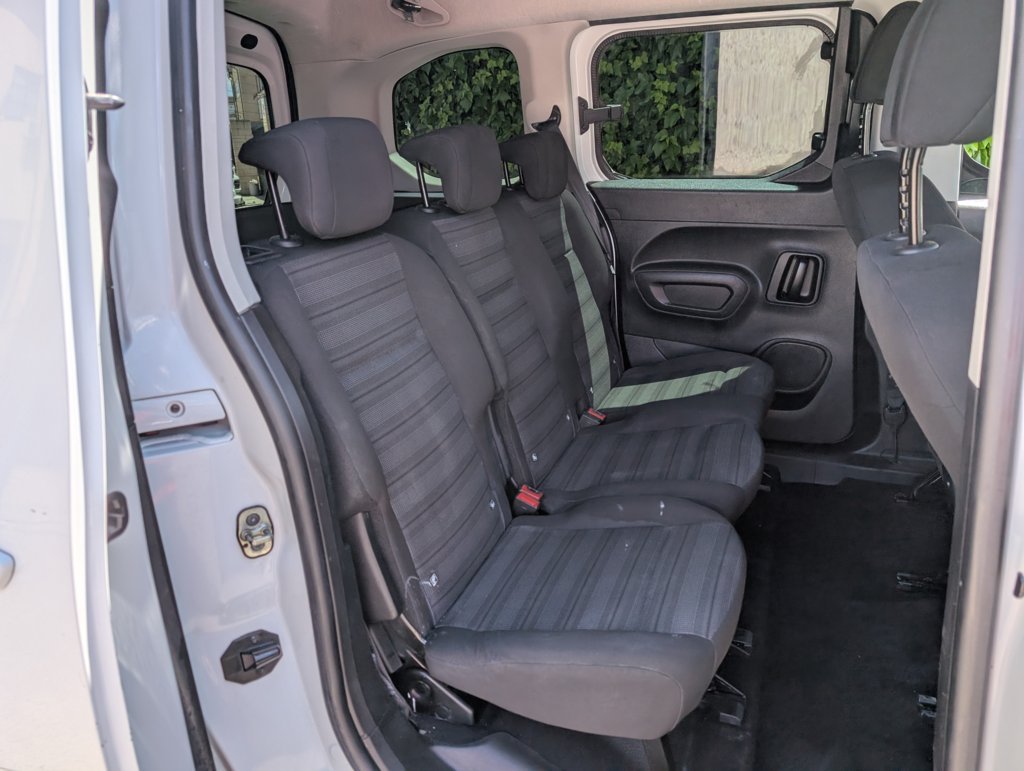MIDCar coches ocasión Madrid Opel Combo 1.5Td S7S Edition Plus L 100Cv IVA y Garantia Inc Etiqueta C Nacional