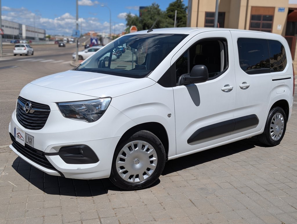 MIDCar coches ocasión Madrid Opel Combo 1.5Td S7S Edition Plus L 100Cv IVA y Garantia Inc Etiqueta C Nacional