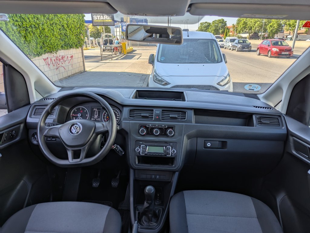 MIDCar coches ocasión Madrid Volkswagen Caddy Profesional Kombi Maxi 2.0Tdi  Etiqueta C IVA y Garantía Incl