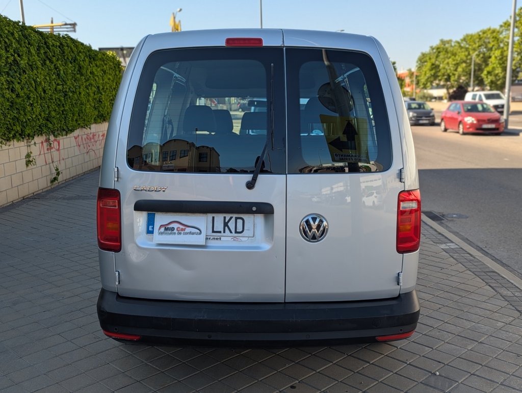 MIDCar coches ocasión Madrid Volkswagen Caddy Profesional Kombi Maxi 2.0Tdi  Etiqueta C IVA y Garantía Incl