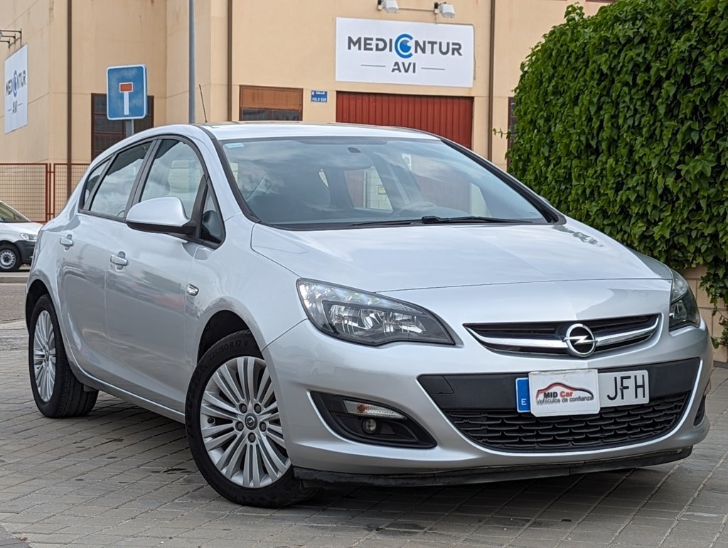 MIDCar coches ocasión Madrid Opel Astra 1.6 CDTi S/S 110 CV