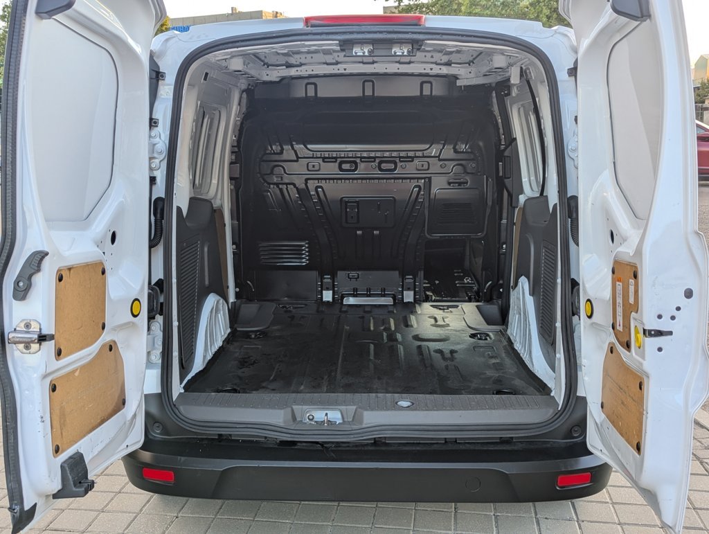 MIDCar coches ocasión Madrid Ford Transit Connect Furgón Van  Trend 220 L1 Automático 3 Plazas