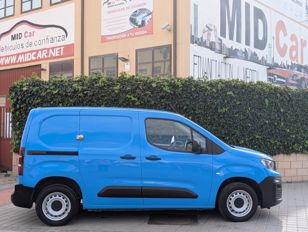 MIDCar coches ocasión Madrid Peugeot Partner Premium 1.6BlueHdi Etiqueta C con IVA y Garantía Incluida Pantalla y freno mano electrico