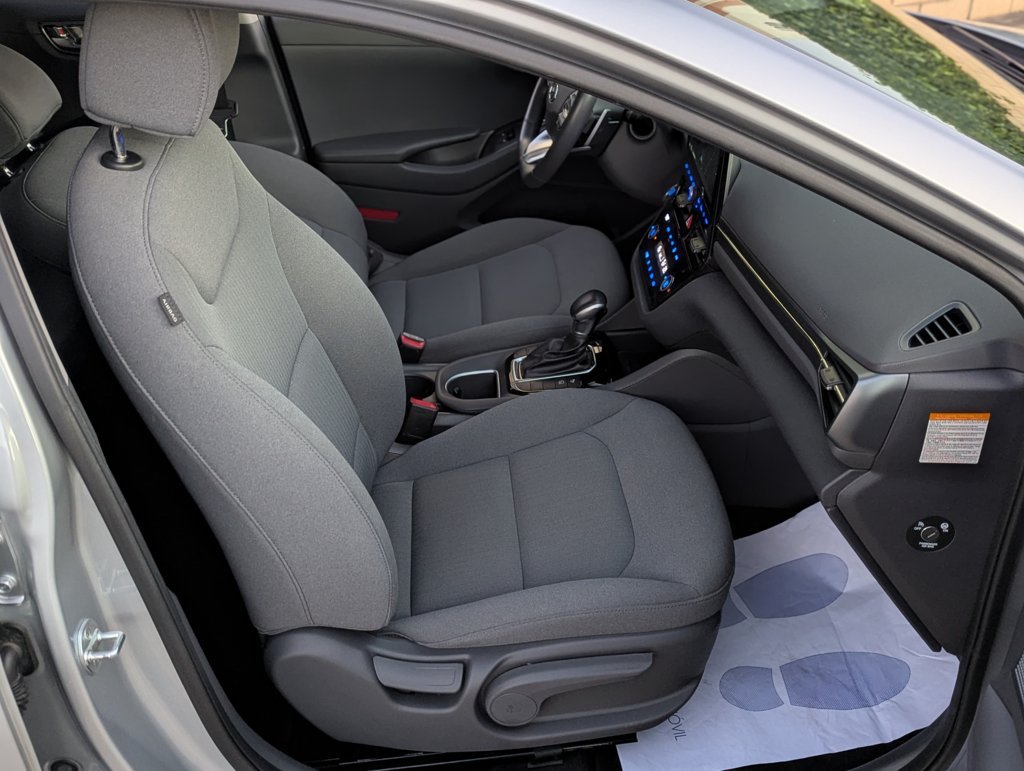 MIDCar coches ocasión Madrid HYUNDAI  iONIQ 1.6 GDI HEV Tecno DCT Hybrido Etiqueta ECO nacional IVA y Garantía Incl