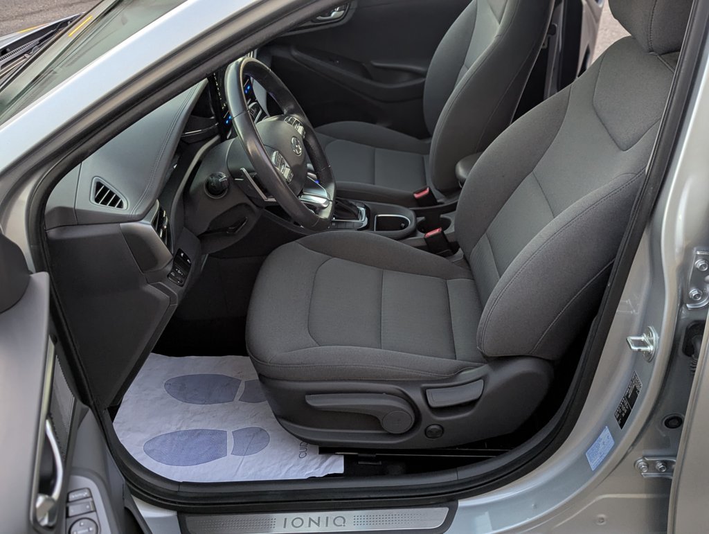 MIDCar coches ocasión Madrid HYUNDAI  iONIQ 1.6 GDI HEV Tecno DCT Hybrido Etiqueta ECO nacional IVA y Garantía Incl