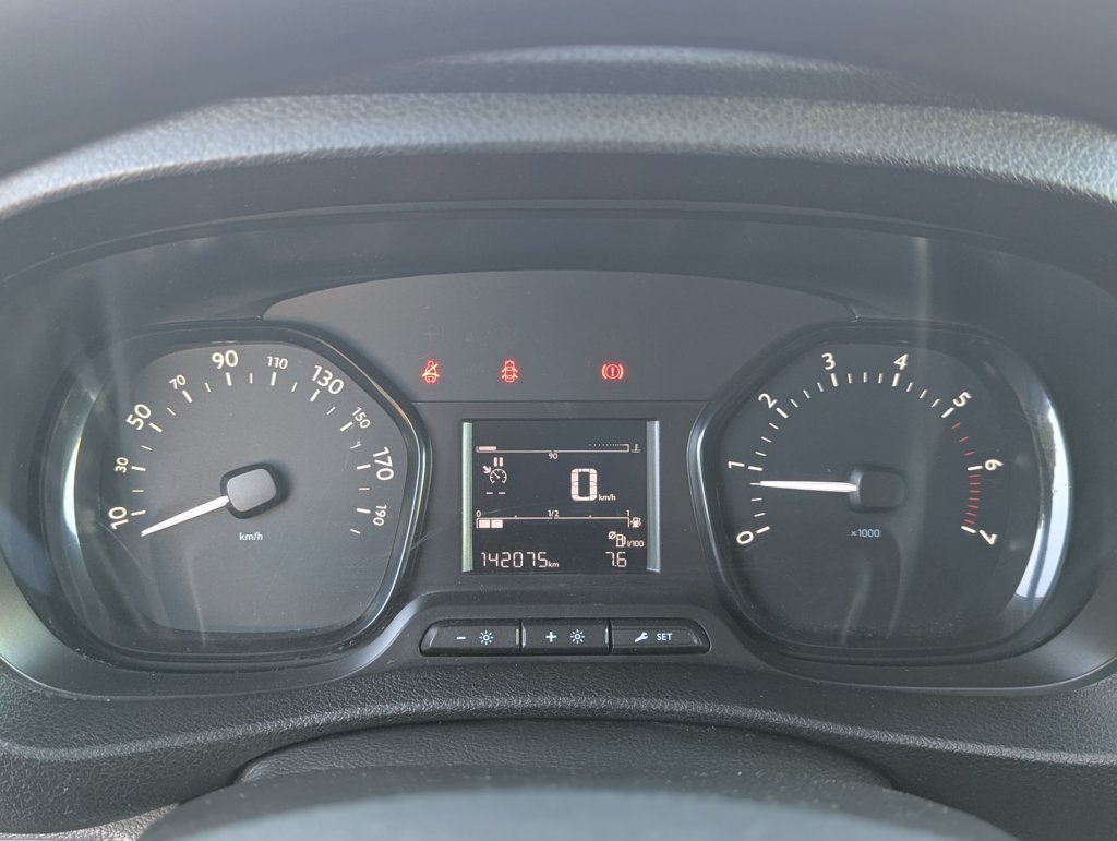 MIDCar coches ocasión Madrid Citroen Jumpy 2.0BlueHdi 150Cv , 6/9 Plazas con IVA y garantía Incl Etiqueta C