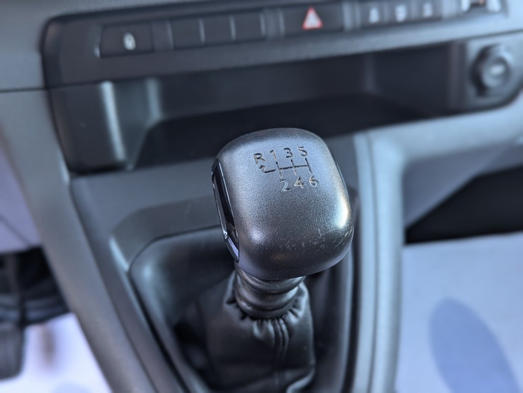 MIDCar coches ocasión Madrid Citroen Jumpy 2.0BlueHdi 150Cv , 6/9 Plazas con IVA y garantía Incl Etiqueta C