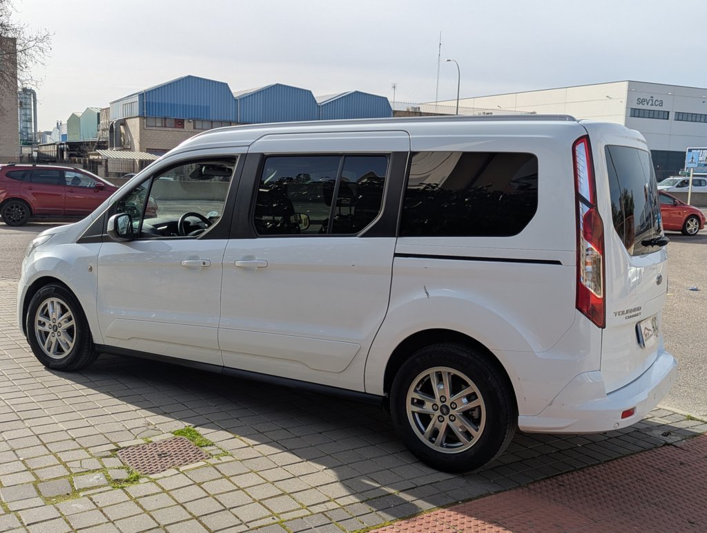 MIDCar coches ocasión Madrid Ford Grand Connect  Kombi  Titanium 1.5 TDCi 100Cv Monovolumen