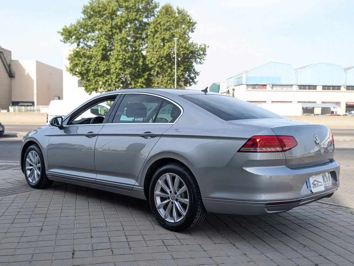 MIDCar coches ocasión Madrid VOLKSWAGEN PASSAT Advance 2.0 TDI 110kW (150CV)