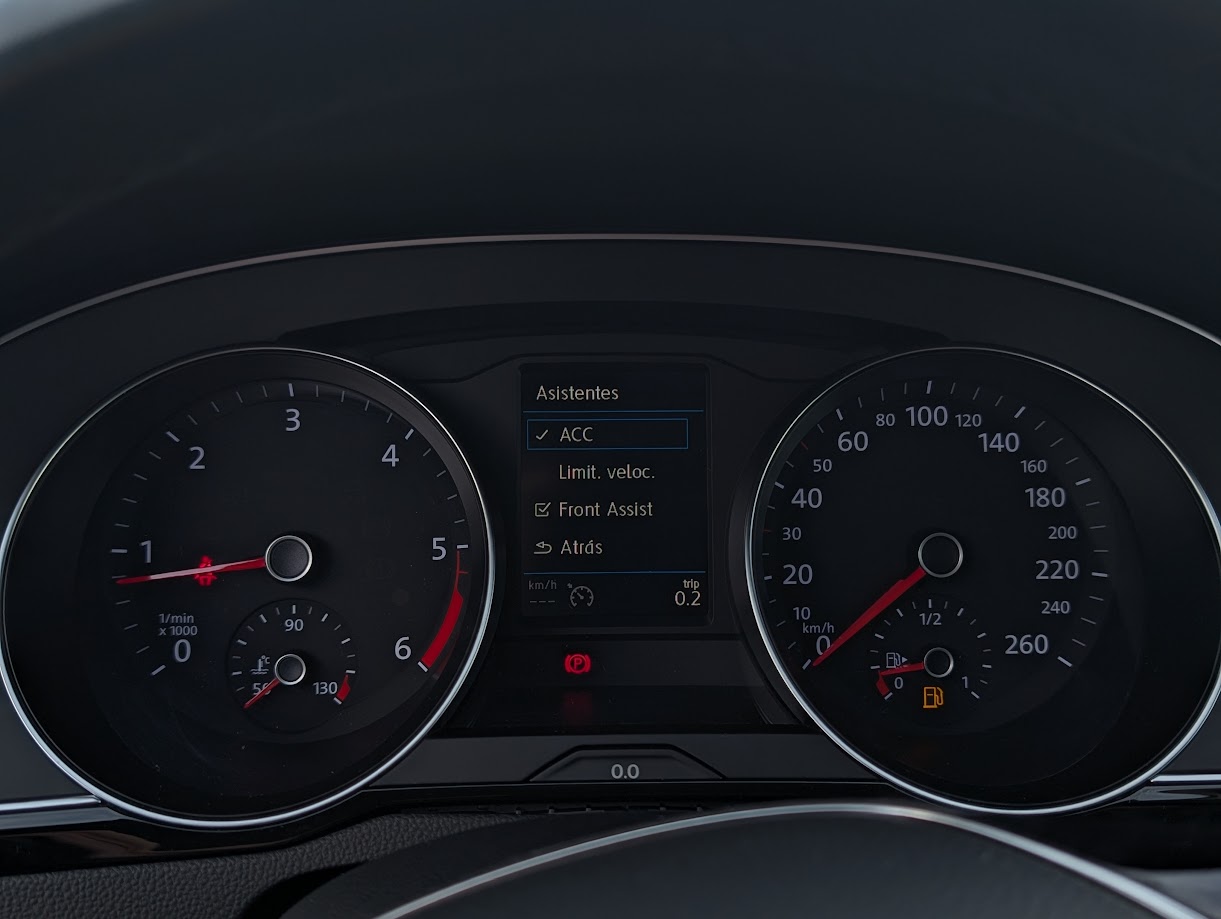 MIDCar coches ocasión Madrid VOLKSWAGEN PASSAT Advance 2.0 TDI 110kW (150CV)