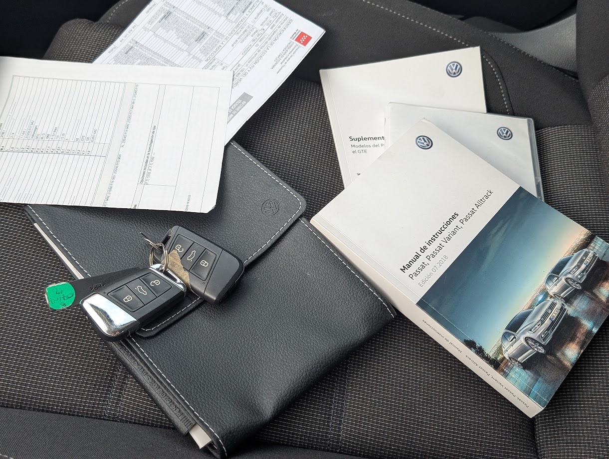 MIDCar coches ocasión Madrid VOLKSWAGEN PASSAT Advance 2.0 TDI 110kW (150CV)