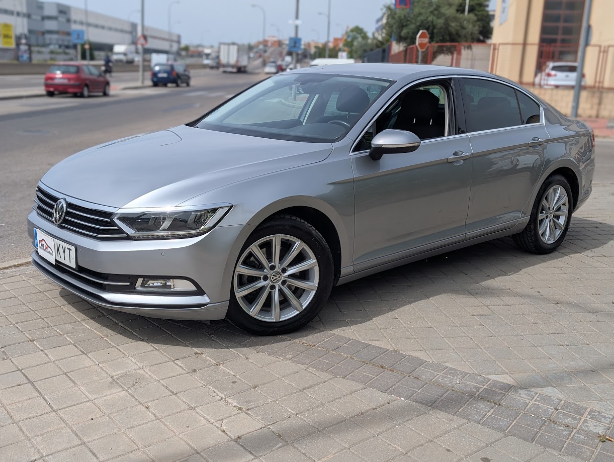 MIDCar coches ocasión Madrid VOLKSWAGEN PASSAT Advance 2.0 TDI 110kW (150CV)