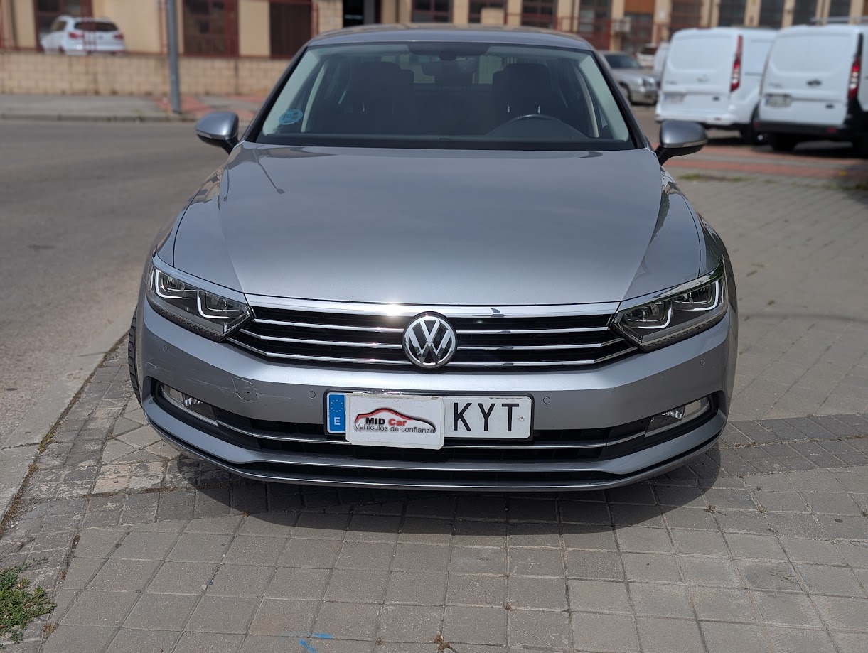 MIDCar coches ocasión Madrid VOLKSWAGEN PASSAT Advance 2.0 TDI 110kW (150CV)