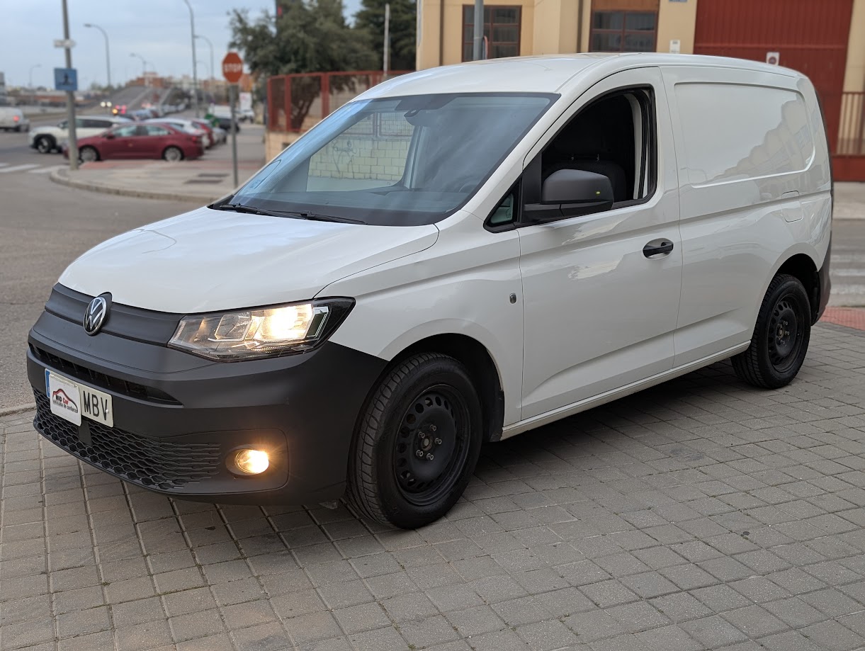 MIDCar coches ocasión Madrid Volkswagen Caddy Profesional Furgón Nuevo Modelo 2.0Tdi 122Cv 4MOTION 6Velocidades IVA y Garantía Incl Etiqueta C