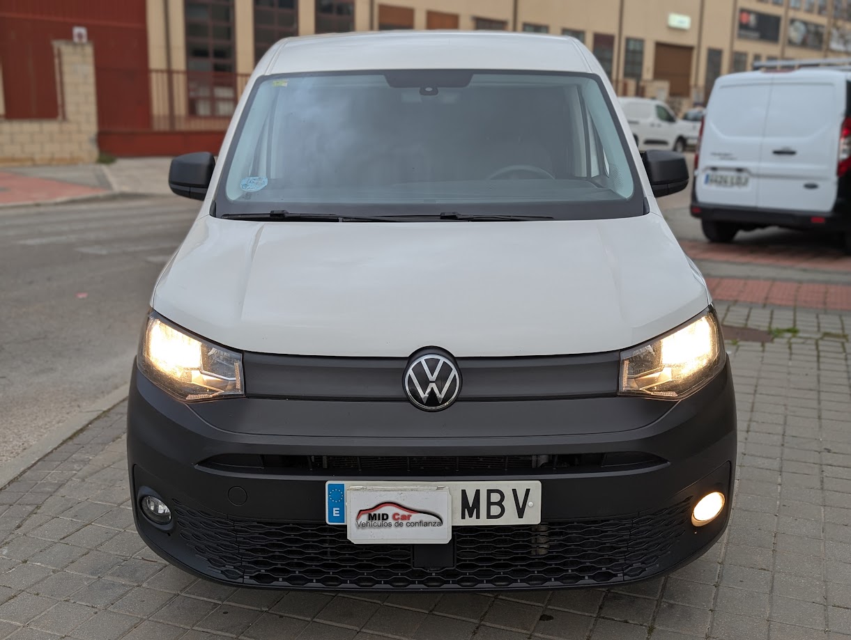 MIDCar coches ocasión Madrid Volkswagen Caddy Profesional Furgón Nuevo Modelo 2.0Tdi 122Cv 4MOTION 6Velocidades IVA y Garantía Incl Etiqueta C
