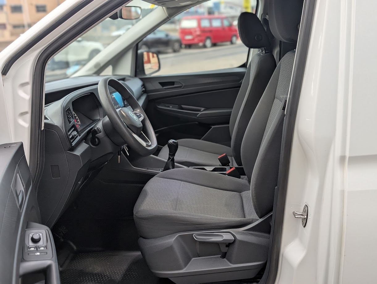 MIDCar coches ocasión Madrid Volkswagen Caddy Profesional Furgón Nuevo Modelo 2.0Tdi 122Cv 4MOTION 6Velocidades IVA y Garantía Incl Etiqueta C