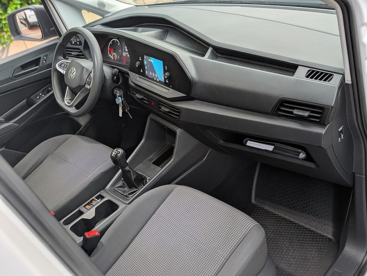 MIDCar coches ocasión Madrid Volkswagen Caddy Profesional Furgón Nuevo Modelo 2.0Tdi 122Cv 4MOTION 6Velocidades IVA y Garantía Incl Etiqueta C