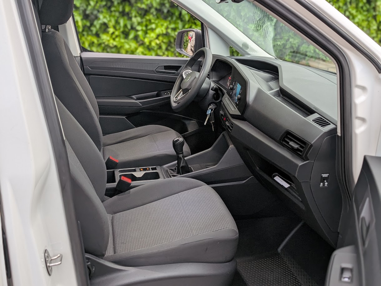 MIDCar coches ocasión Madrid Volkswagen Caddy Profesional Furgón Nuevo Modelo 2.0Tdi 122Cv 4MOTION 6Velocidades IVA y Garantía Incl Etiqueta C