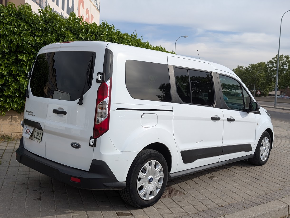 MIDCar coches ocasión Madrid Ford Transit Connect Kombi 1.5TDci 100Cv Trend 230 L2 (M1)