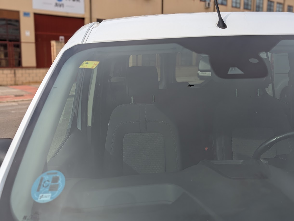 MIDCar coches ocasión Madrid Ford Transit Connect Kombi 1.5TDci 100Cv Trend 230 L2 (M1)