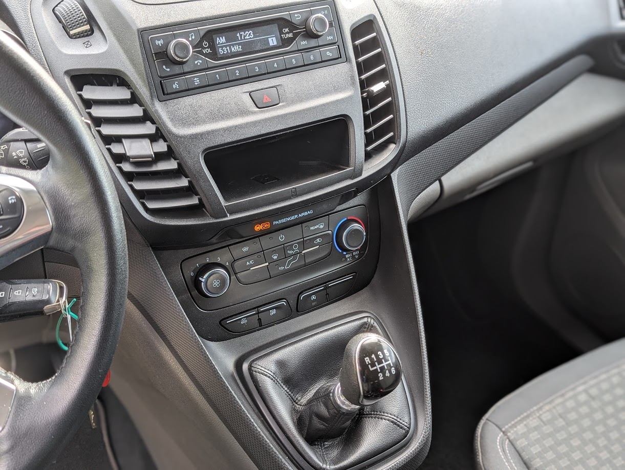 MIDCar coches ocasión Madrid Ford Transit Connect Kombi 1.5TDci 100Cv Trend 230 L2 (M1)