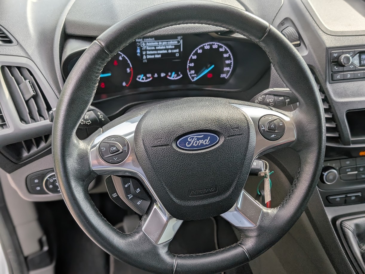 MIDCar coches ocasión Madrid Ford Transit Connect Kombi 1.5TDci 100Cv Trend 230 L2 (M1)