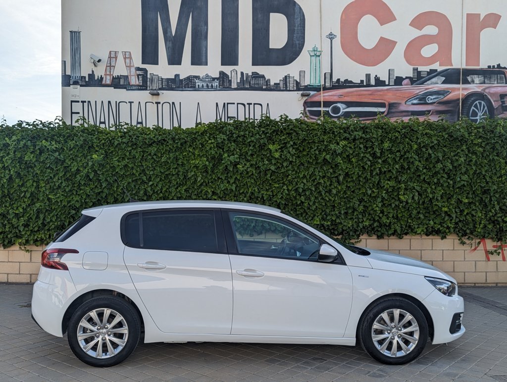 MIDCar coches ocasión Madrid Peugeot 308 1.5BlueHdi Style 130Cv Etiqueta Medioambiental C