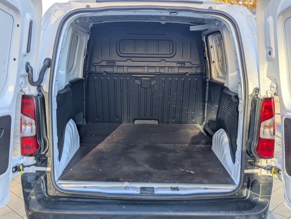 MIDCar coches ocasión Madrid Citroen Berlingo 1.5BlueHdi 130Cv 6 Velocidades IVA y Garantía Incl