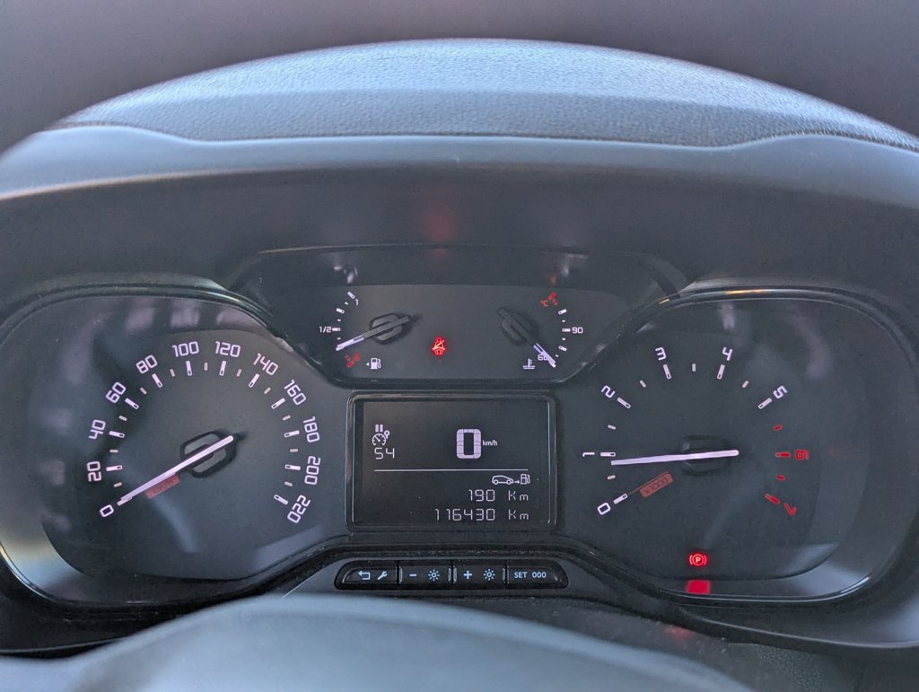 MIDCar coches ocasión Madrid Citroen Berlingo 1.5BlueHdi 130Cv 6 Velocidades IVA y Garantía Incl