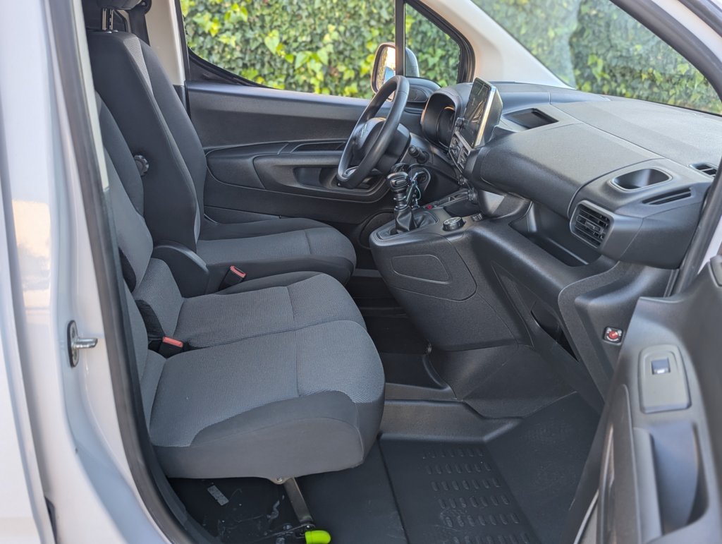 MIDCar coches ocasión Madrid Citroen Berlingo 1.5BlueHdi 102Cv 6 Velocidades Etiqueta C IVA y Garantía Incl Nacional Historial mantenimiento