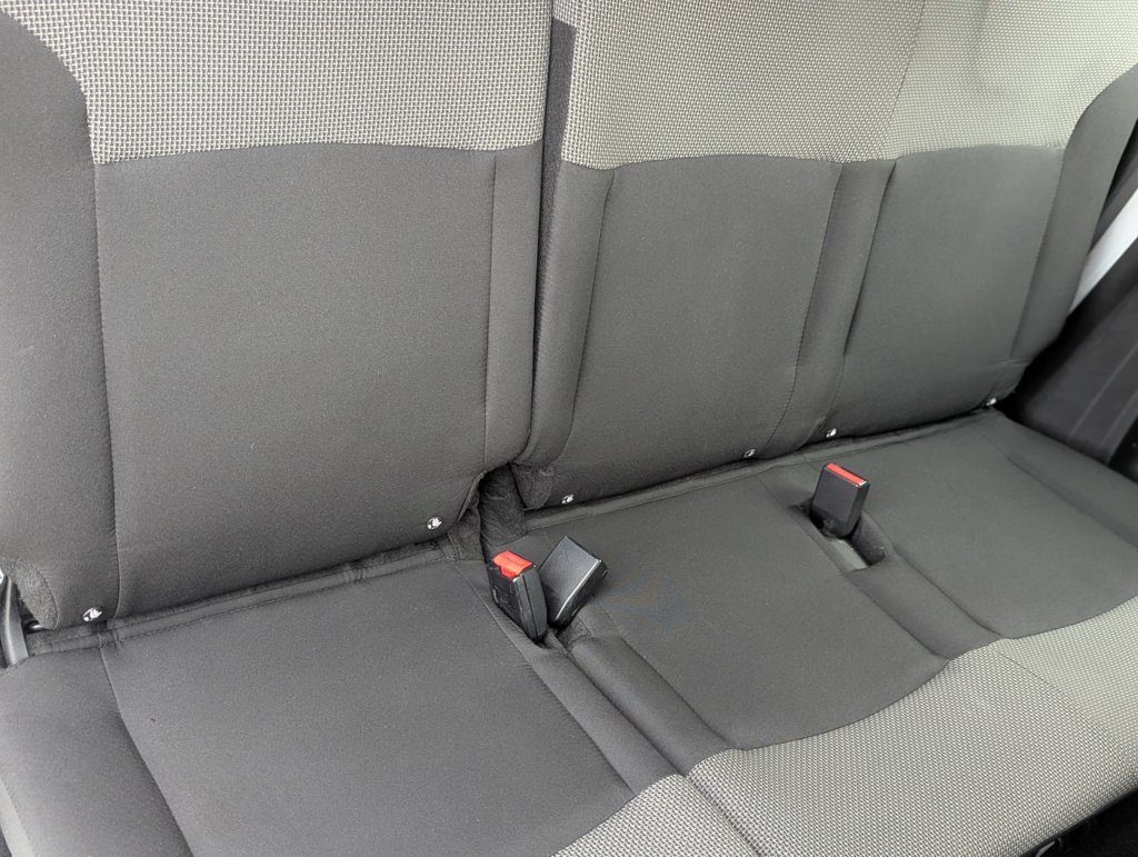 MIDCar coches ocasión Madrid Dacia Dokker Combi Essential 1.6 110Cv GLP Híbrido Etiqueta medioambiental ECO IVA y Garantía Incl