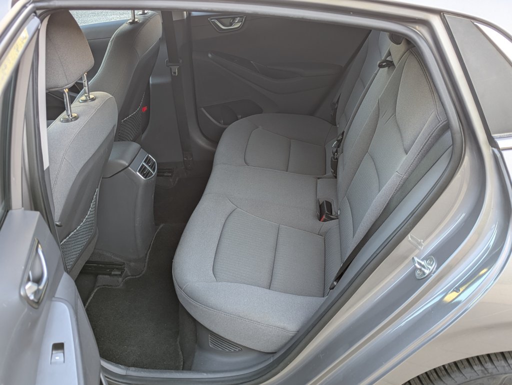 MIDCar coches ocasión Madrid HYUNDAI  iONIQ 1.6 GDI HEV Tecno DCT Hybrido
