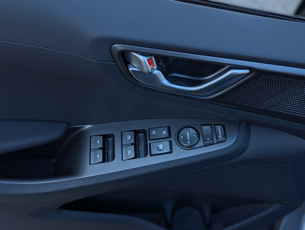 MIDCar coches ocasión Madrid HYUNDAI  iONIQ 1.6 GDI HEV Tecno DCT Hybrido