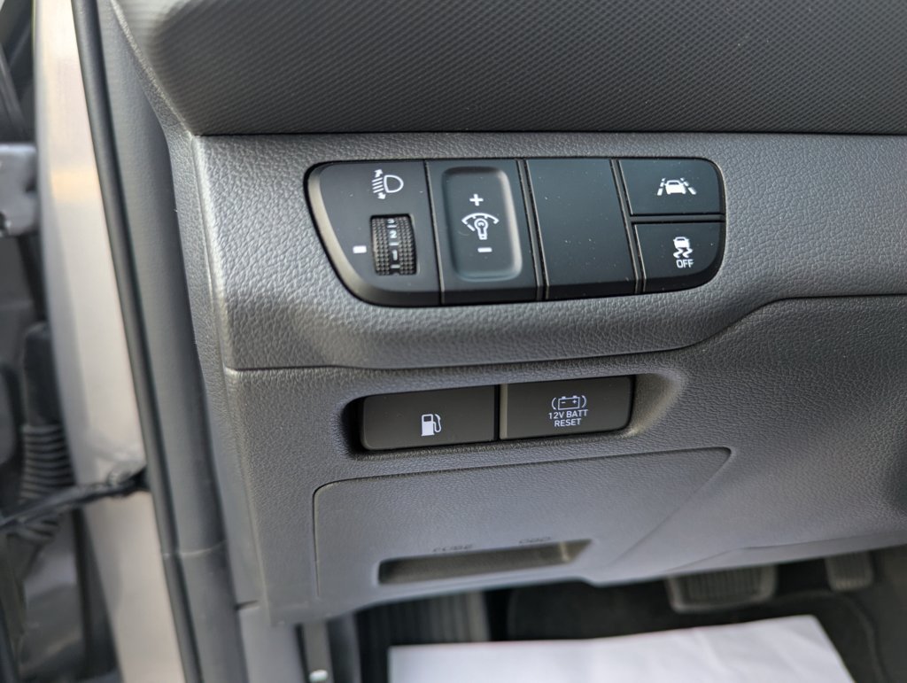 MIDCar coches ocasión Madrid HYUNDAI  iONIQ 1.6 GDI HEV Tecno DCT Hybrido