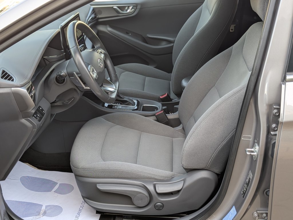 MIDCar coches ocasión Madrid HYUNDAI  iONIQ 1.6 GDI HEV Tecno DCT Hybrido Etiqueta ECO nacional IVA y Garantía Incl
