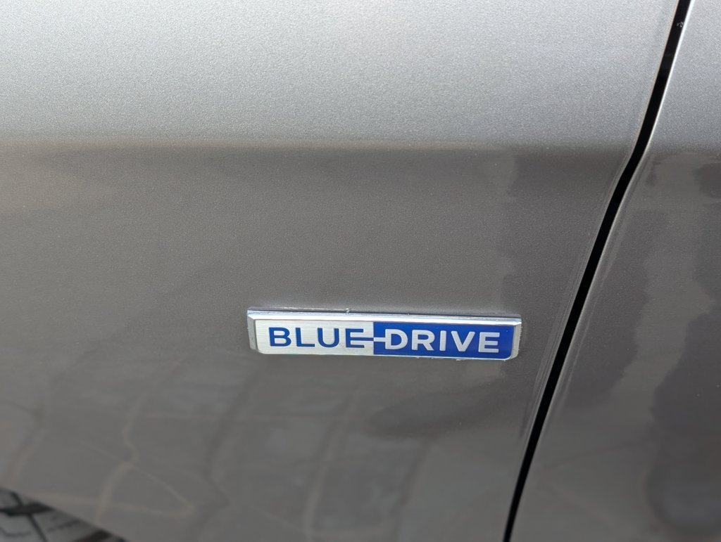 MIDCar coches ocasión Madrid HYUNDAI  iONIQ 1.6 GDI HEV Tecno DCT Hybrido Etiqueta ECO nacional IVA y Garantía Incl