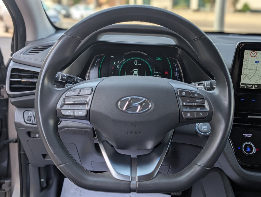 MIDCar coches ocasión Madrid HYUNDAI  iONIQ 1.6 GDI HEV Tecno DCT Hybrido Etiqueta ECO nacional IVA y Garantía Incl