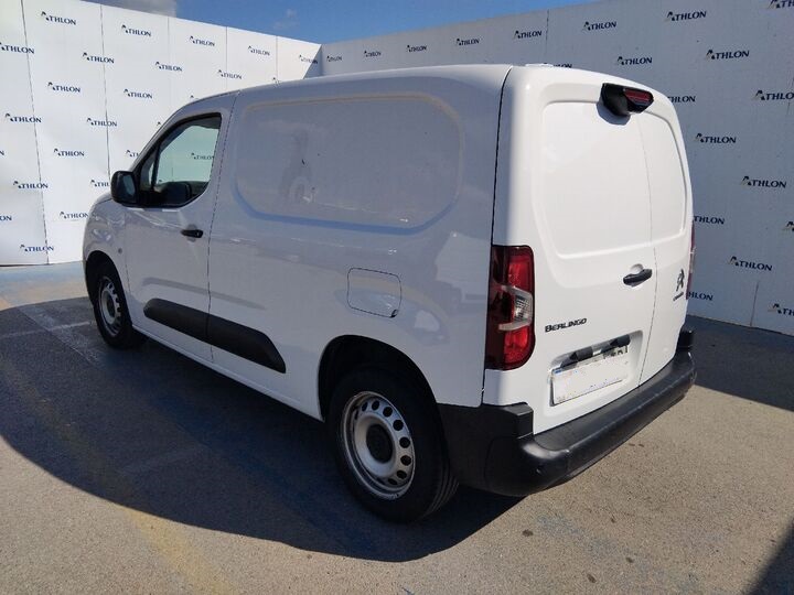 MIDCar coches ocasión Madrid Citroën Berlingo Talla M BlueHDi 130 CLUB + Citroën Connect Nav + Sensores + Cámara IVA y Garantía Etiqueta medioambiental C Nacional