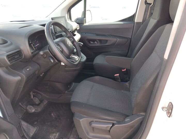 MIDCar coches ocasión Madrid Citroën Berlingo Talla M BlueHDi 130 CLUB + Citroën Connect Nav + Sensores + Cámara IVA y Garantía Etiqueta medioambiental C Nacional